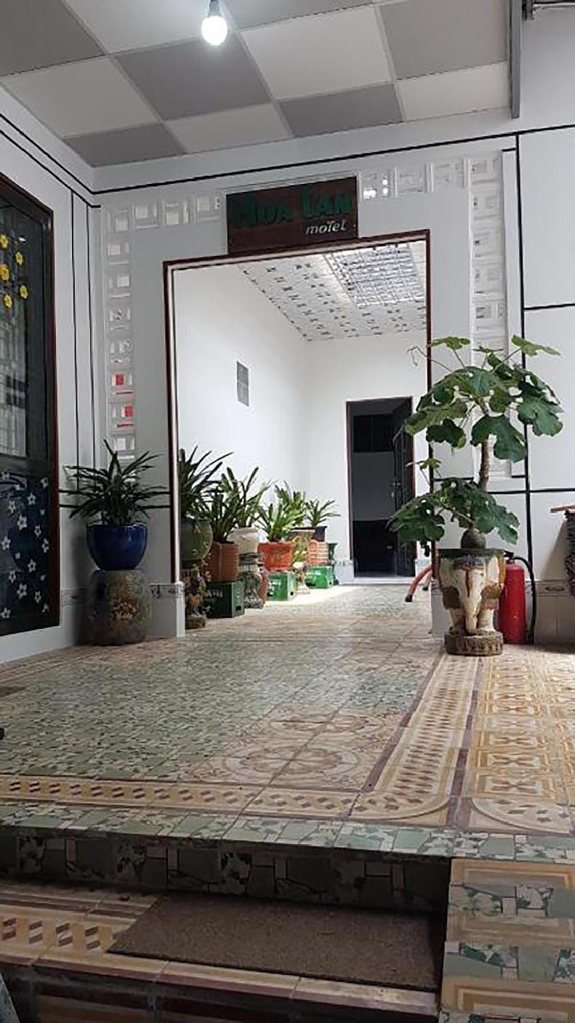 Giong Tu Dien Hoa Lan Motel & Homestay מראה חיצוני תמונה